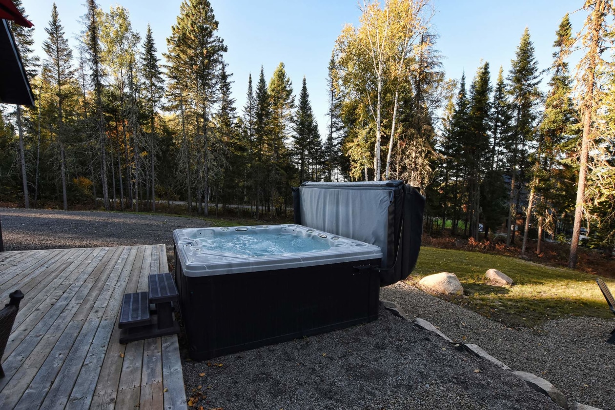 Spa — 841, Ch. du Lac-à-la-Truite, Saint-Michel-des-Saints, J0K3B0, Saint-Michel-des-Saints