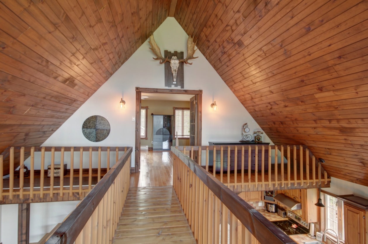 Mezzanine — 150, Rue de la Rivière, Sainte-Monique, G0W2T0, Sainte-Monique