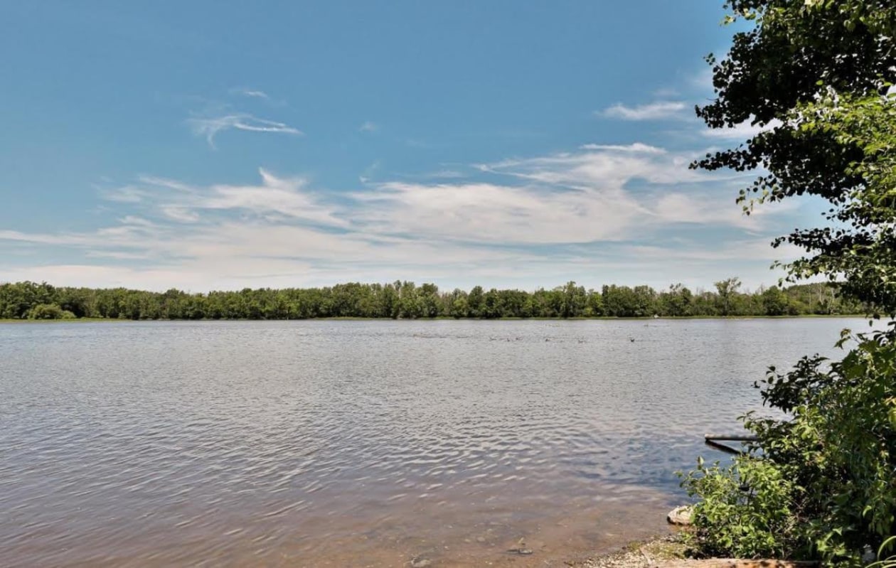 Accès au plan d'eau — 5, Tsse Bellefeuille, Laval (Saint-François), H7J1C3, Laval (Saint-François)