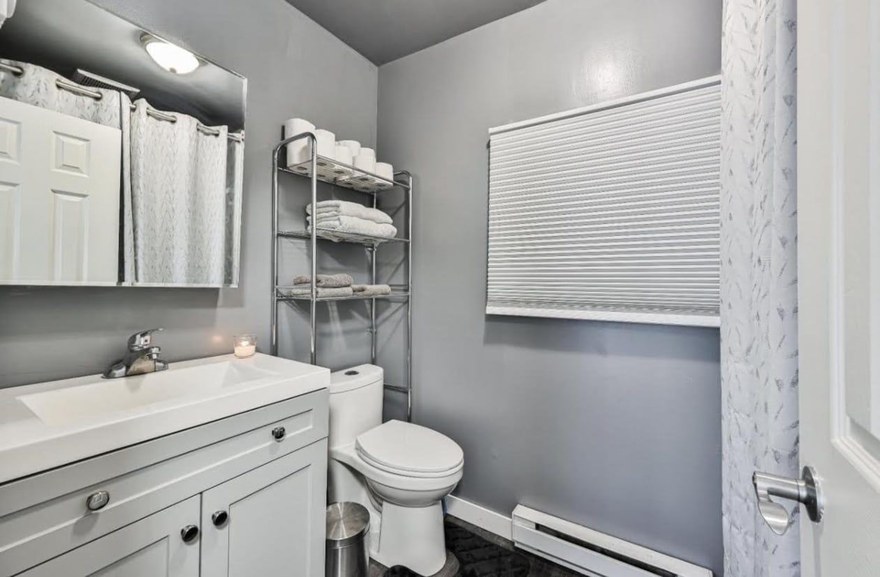 Salle de bains — 5, Tsse Bellefeuille, Laval (Saint-François), H7J1C3, Laval (Saint-François)