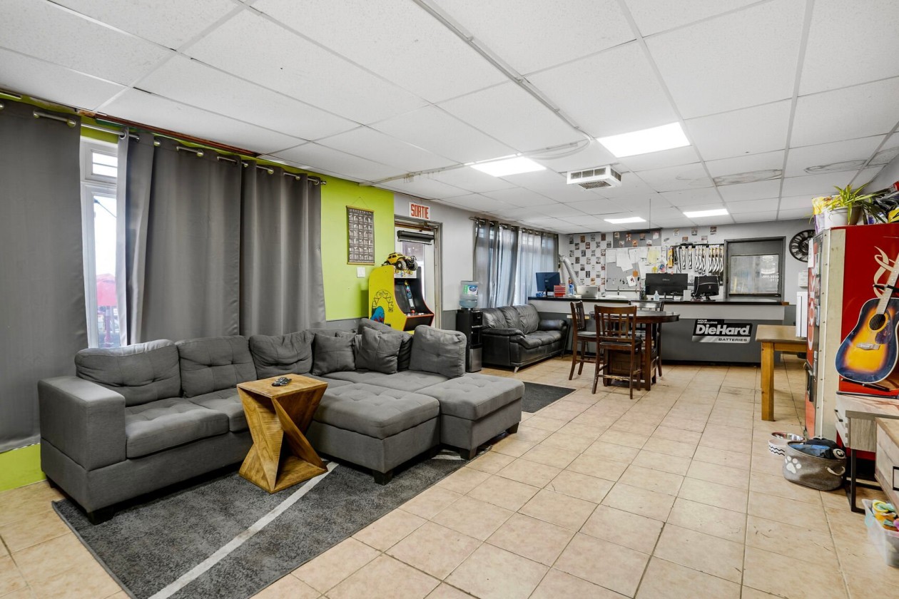 Garage — 4539, Ch. Gascon, Mascouche, J7K3C3, Mascouche