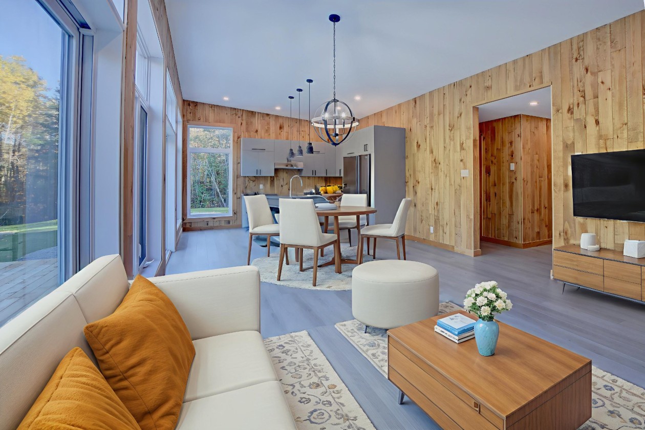 Salon — 130, Ch. des Aigles, Saint-Michel-des-Saints, J0K3B0, Saint-Michel-des-Saints