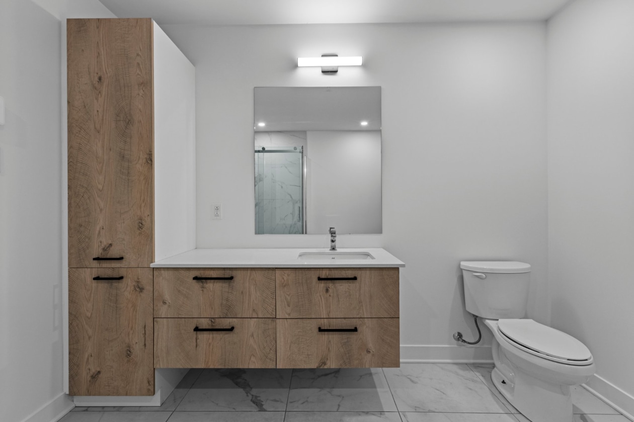 Salle de bains — 13225, Boul. du Curé-Labelle, Mirabel, J7J2T3, Mirabel
