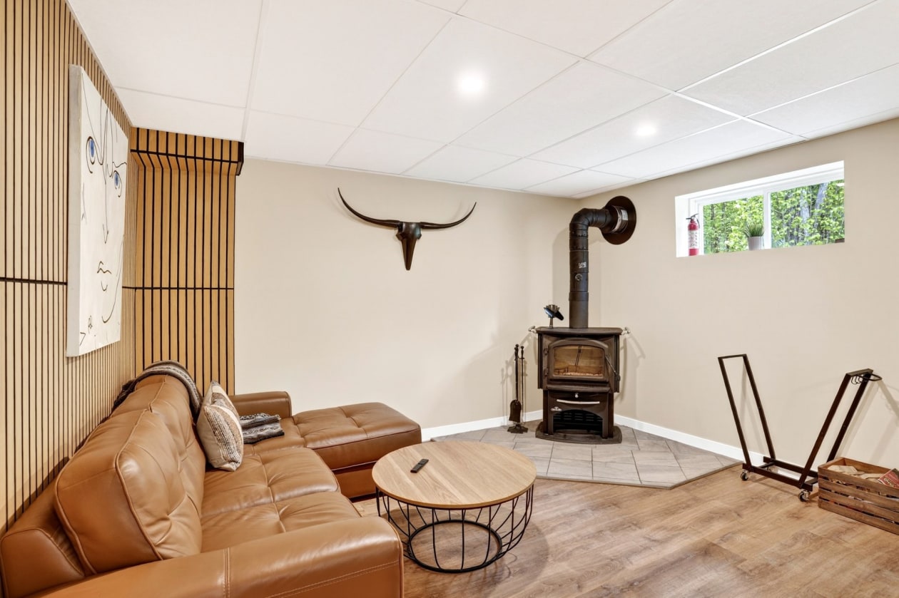 Salle familiale — 112, Rue du Quartier, Sainte-Sophie, J5J0P6, Sainte-Sophie
