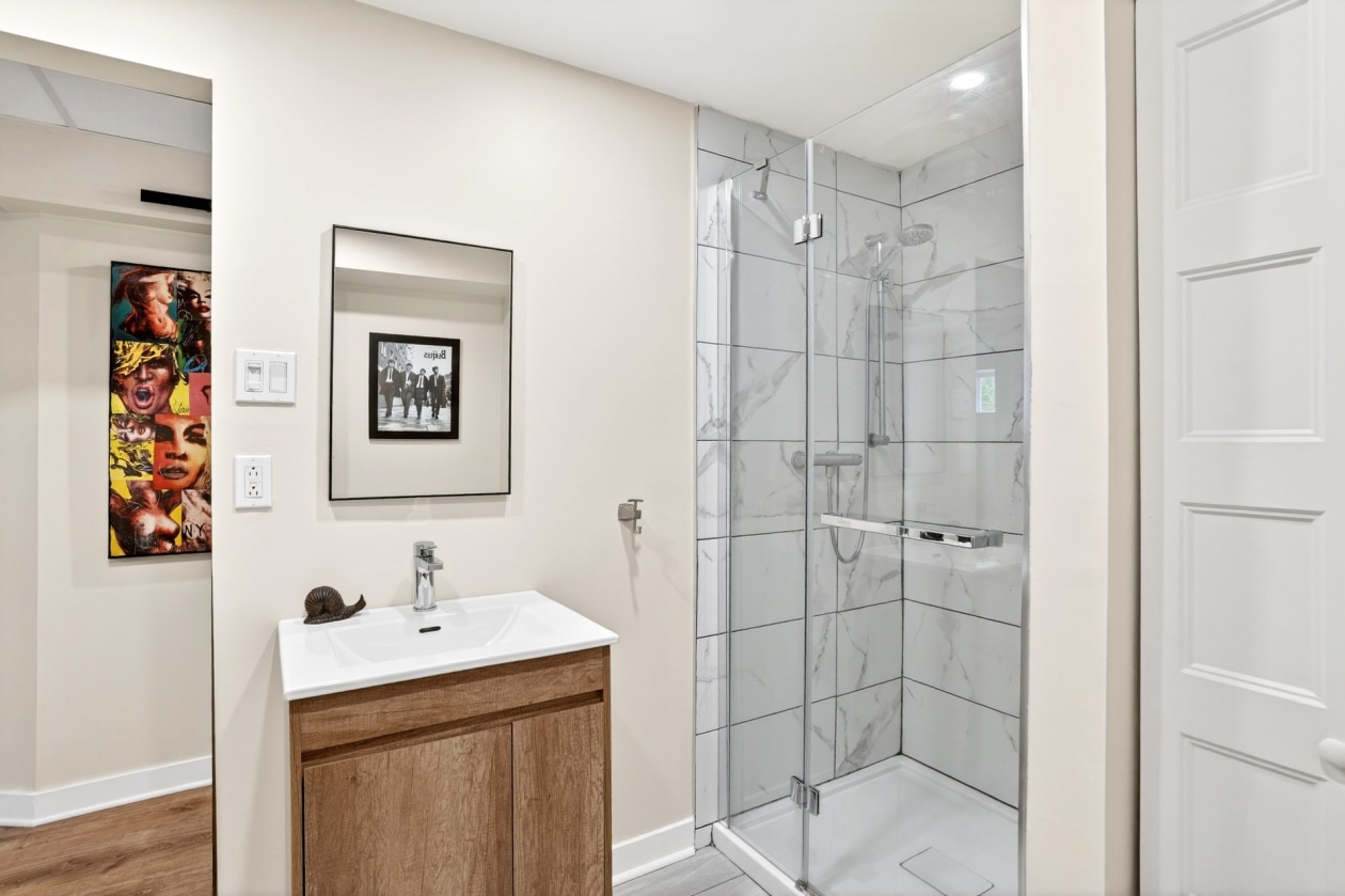 Salle de bains — 112, Rue du Quartier, Sainte-Sophie, J5J0P6, Sainte-Sophie