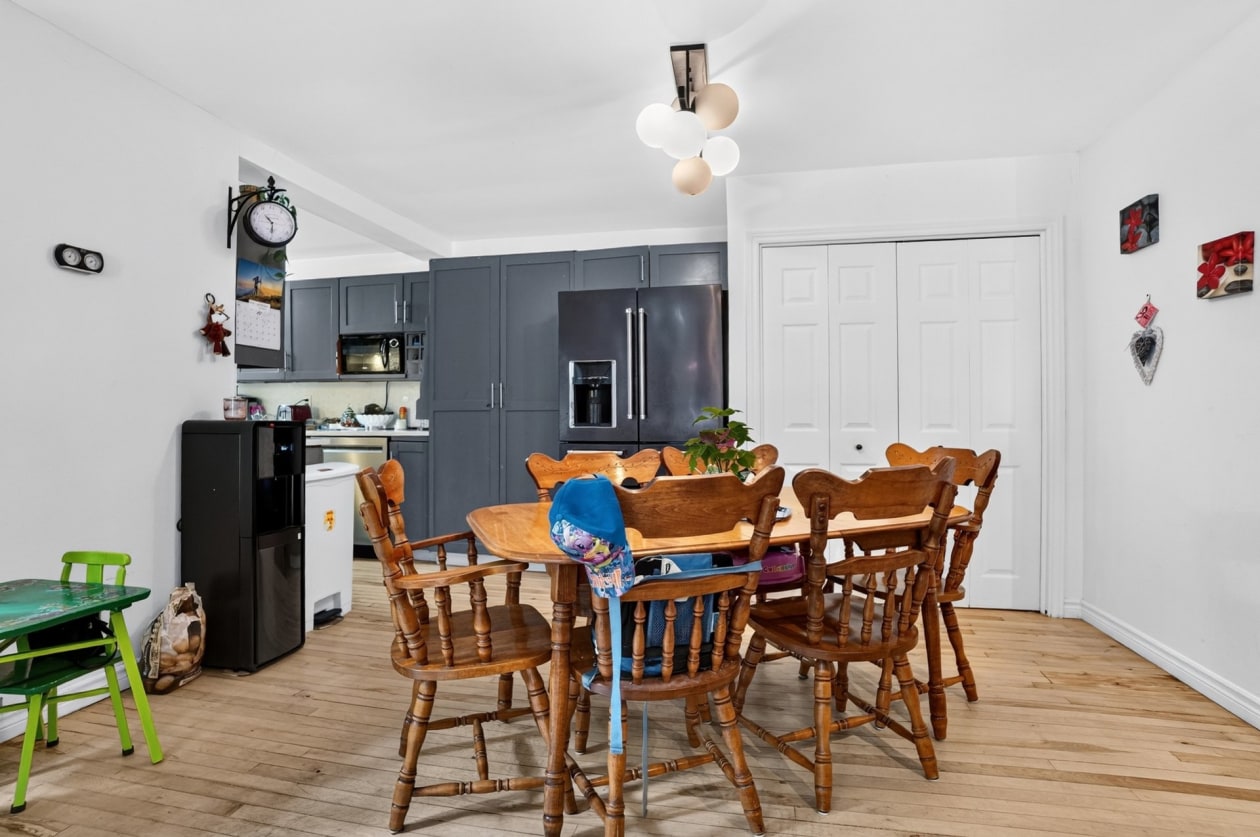 Salle à manger — 21 - 23, Rg St-Léon, Saint-Jean-de-Matha, J0K2S0, Saint-Jean-de-Matha