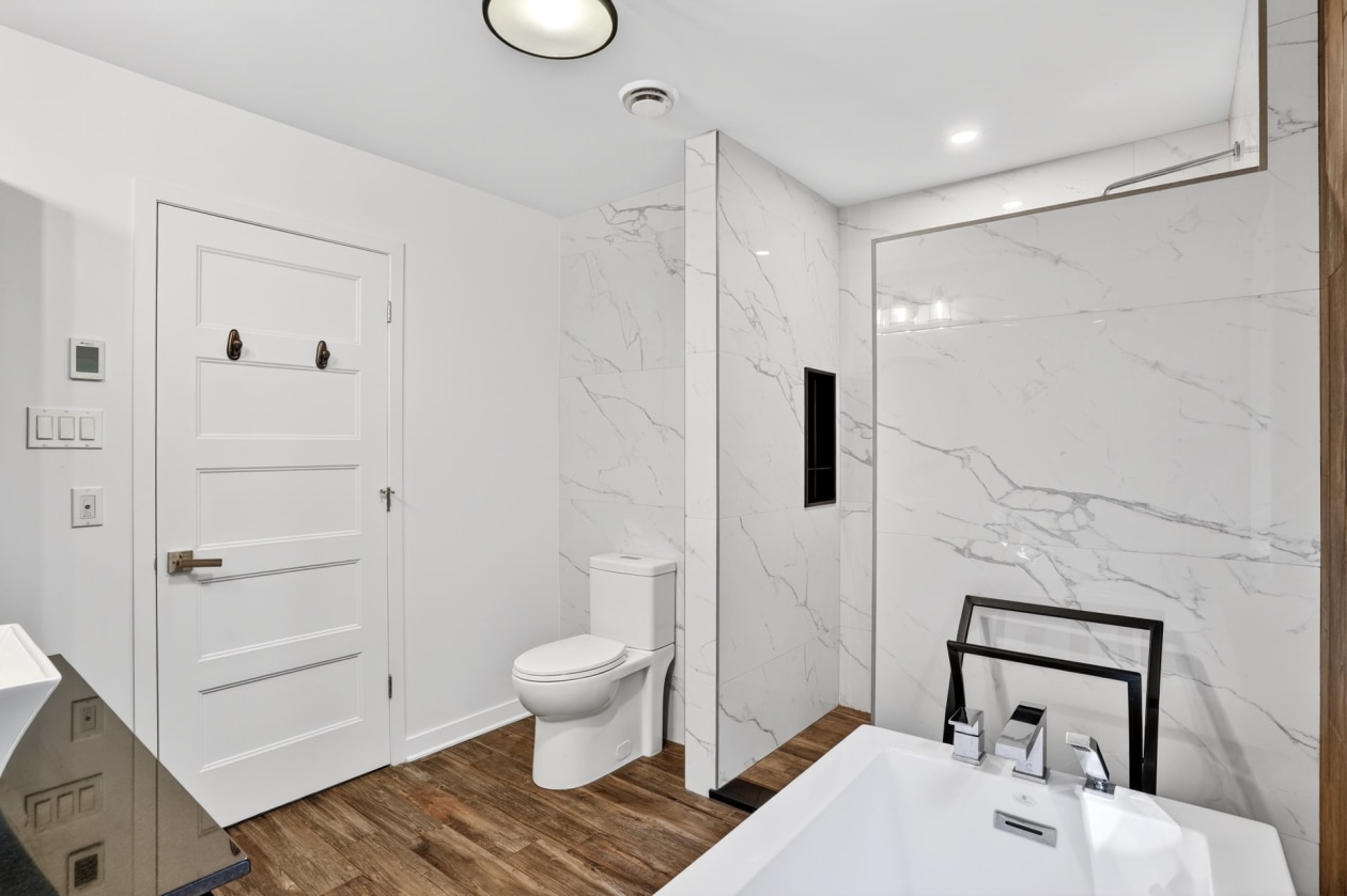 Salle de bains — 409, Rue des Étoiles, Saint-Hippolyte, J8A0L7, Saint-Hippolyte