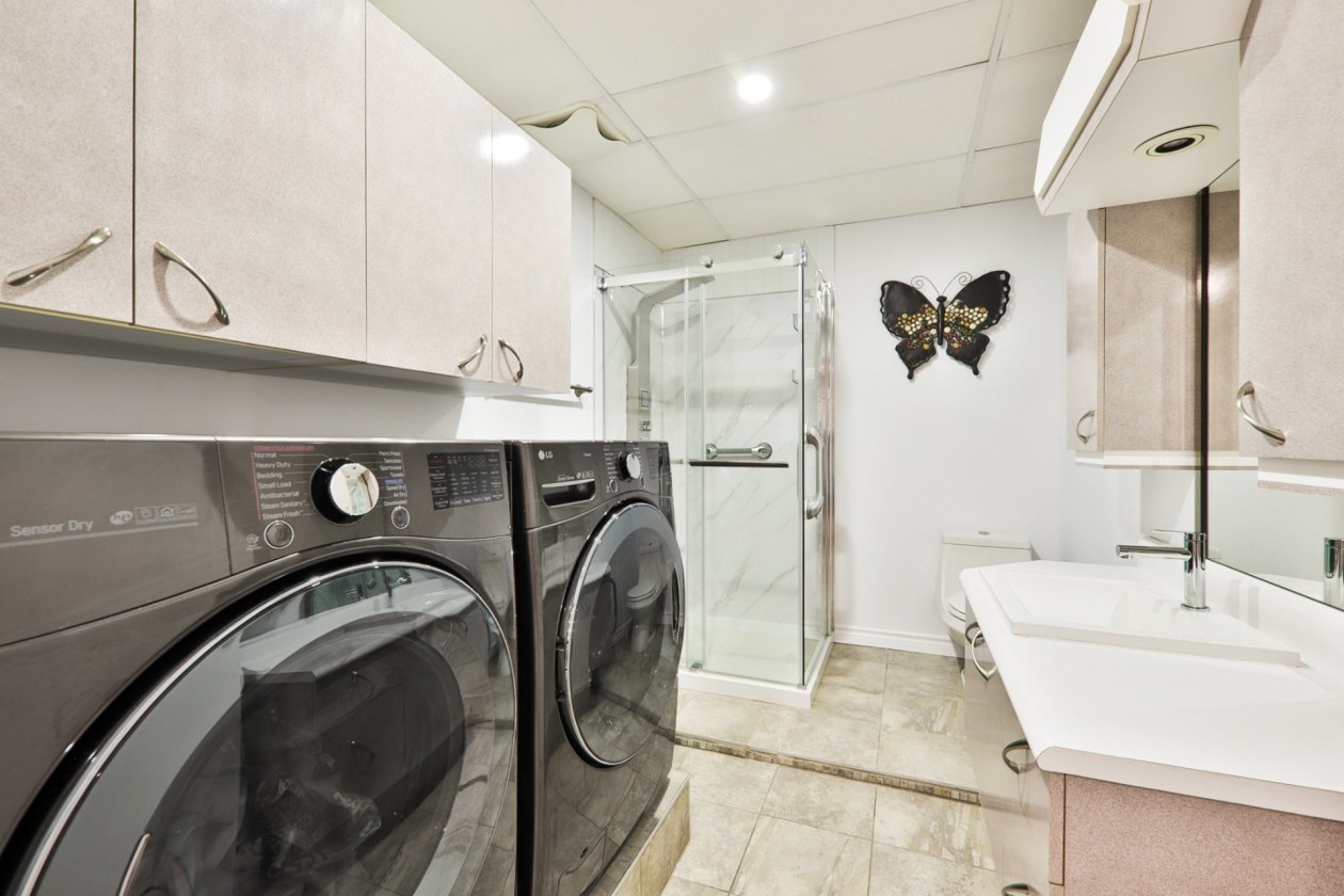 Salle de bains — 8377, Rue Marius-Barbeau, Laval (Saint-François), H7A3N8, Laval (Saint-François)