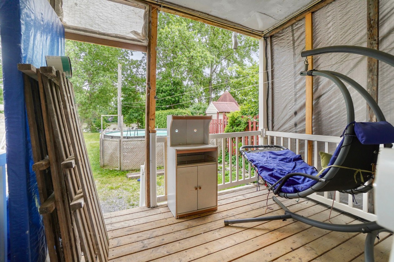 Balcon — 251 - 253, Rue De Frontenac, Berthierville, J0K1A0, Berthierville