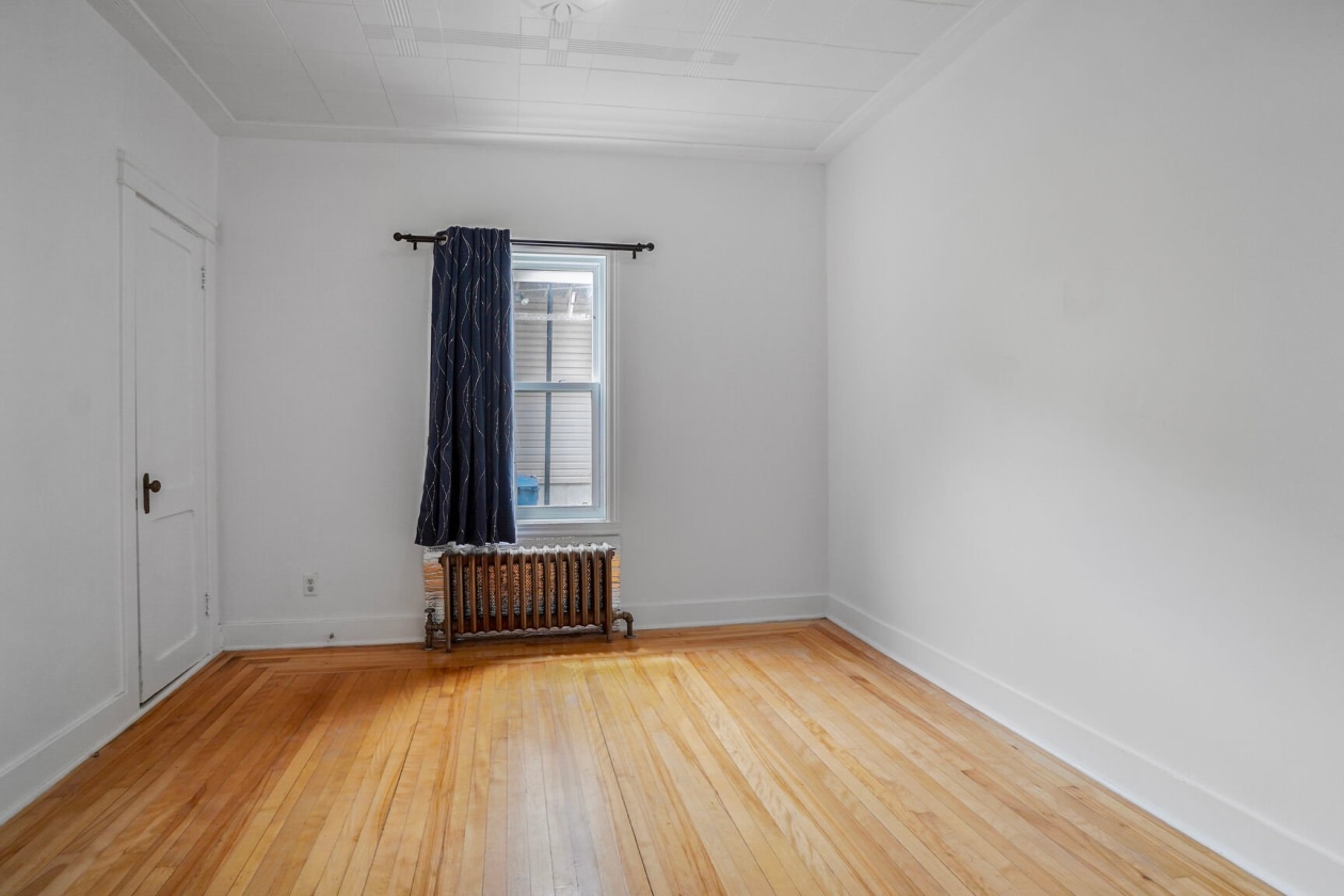 Chambre à coucher — 251 - 253, Rue De Frontenac, Berthierville, J0K1A0, Berthierville