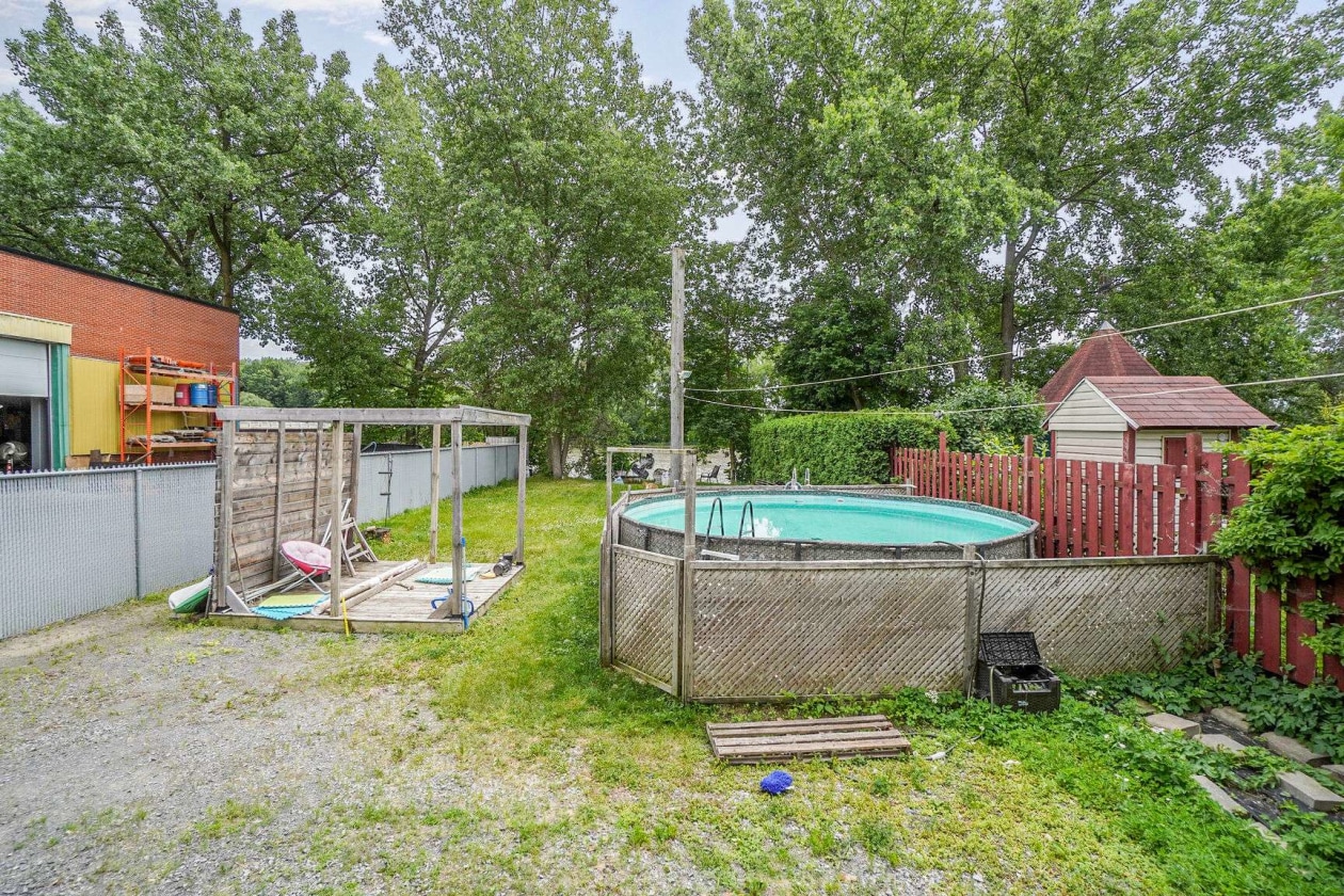 Cour — 251 - 253, Rue De Frontenac, Berthierville, J0K1A0, Berthierville