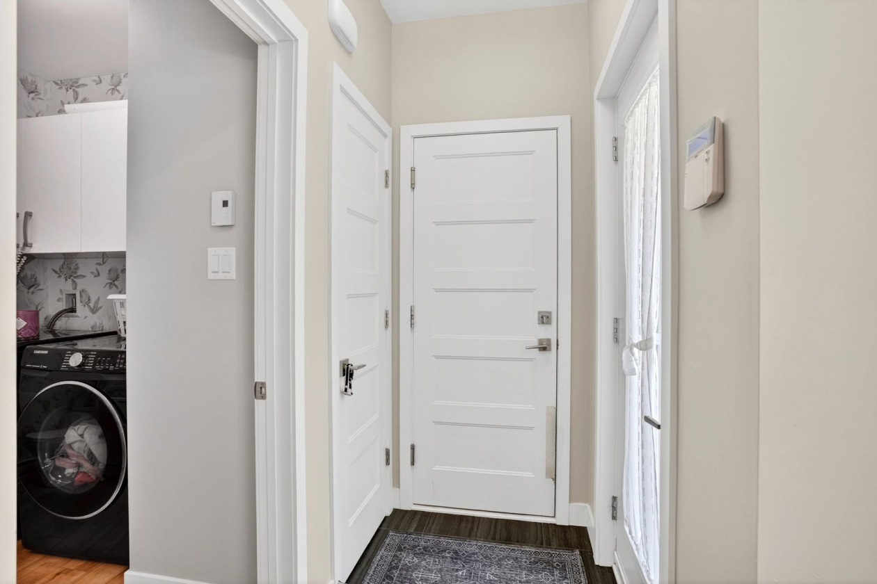 Hall d'entrée — 11570 - 11572, Rue Aumont, Mirabel, J7N3A4, Mirabel