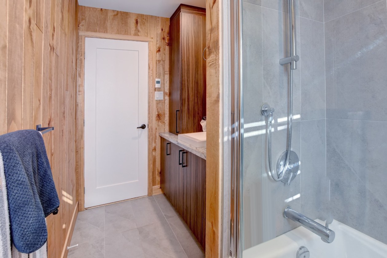 Salle de bains — 11, Ch. des Noisettes, Saint-Michel-des-Saints, J0K3B0, Saint-Michel-des-Saints