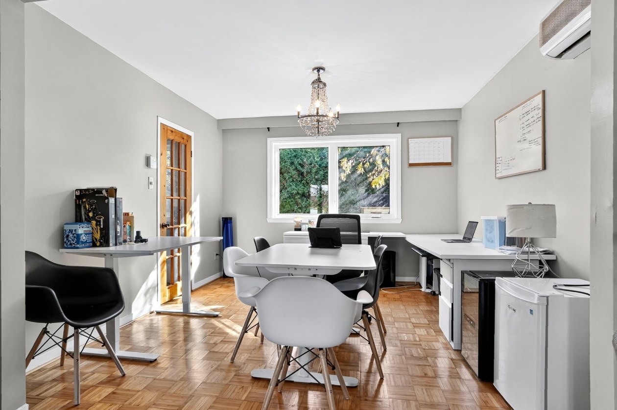 Salle à manger — 19470, Boul. Elkas, Kirkland, H9J3L3, Kirkland