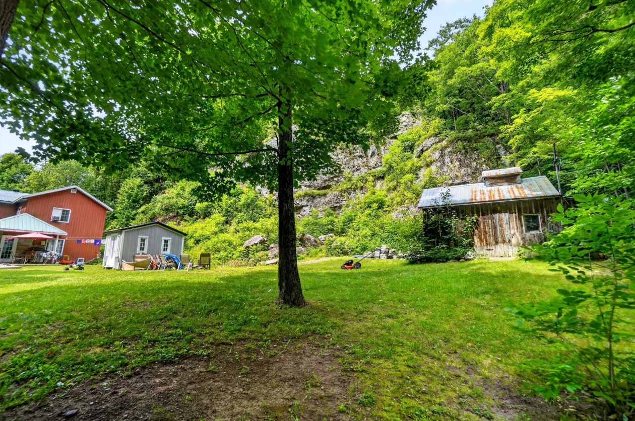 Cour — 21 - 23, Rg St-Léon, Saint-Jean-de-Matha, J0K2S0, Saint-Jean-de-Matha