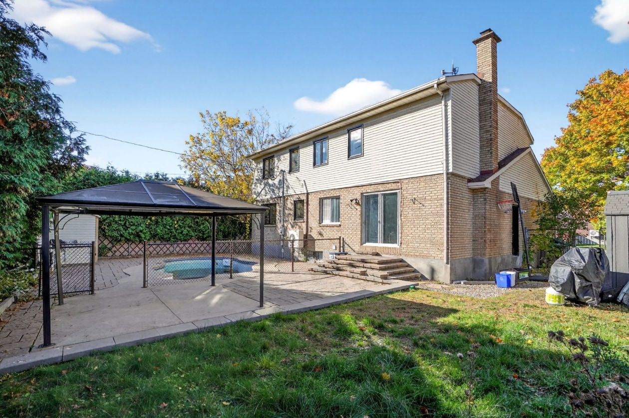 Cour — 19470, Boul. Elkas, Kirkland, H9J3L3, Kirkland