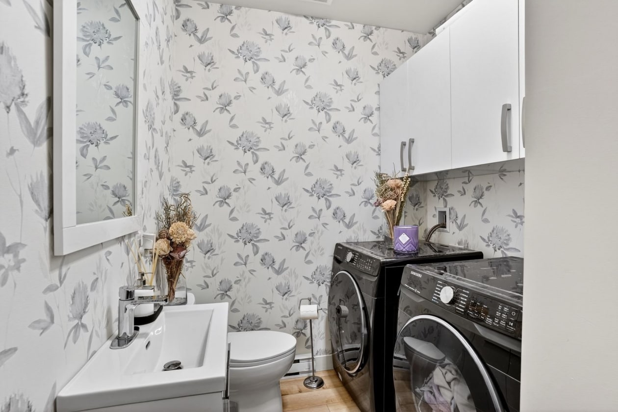 Salle de lavage — 11570 - 11572, Rue Aumont, Mirabel, J7N3A4, Mirabel