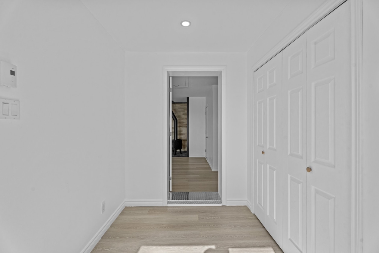 Hall d'entrée — 280Z, Rg Montcalm, Saint-Esprit, J0K2L0, Saint-Esprit
