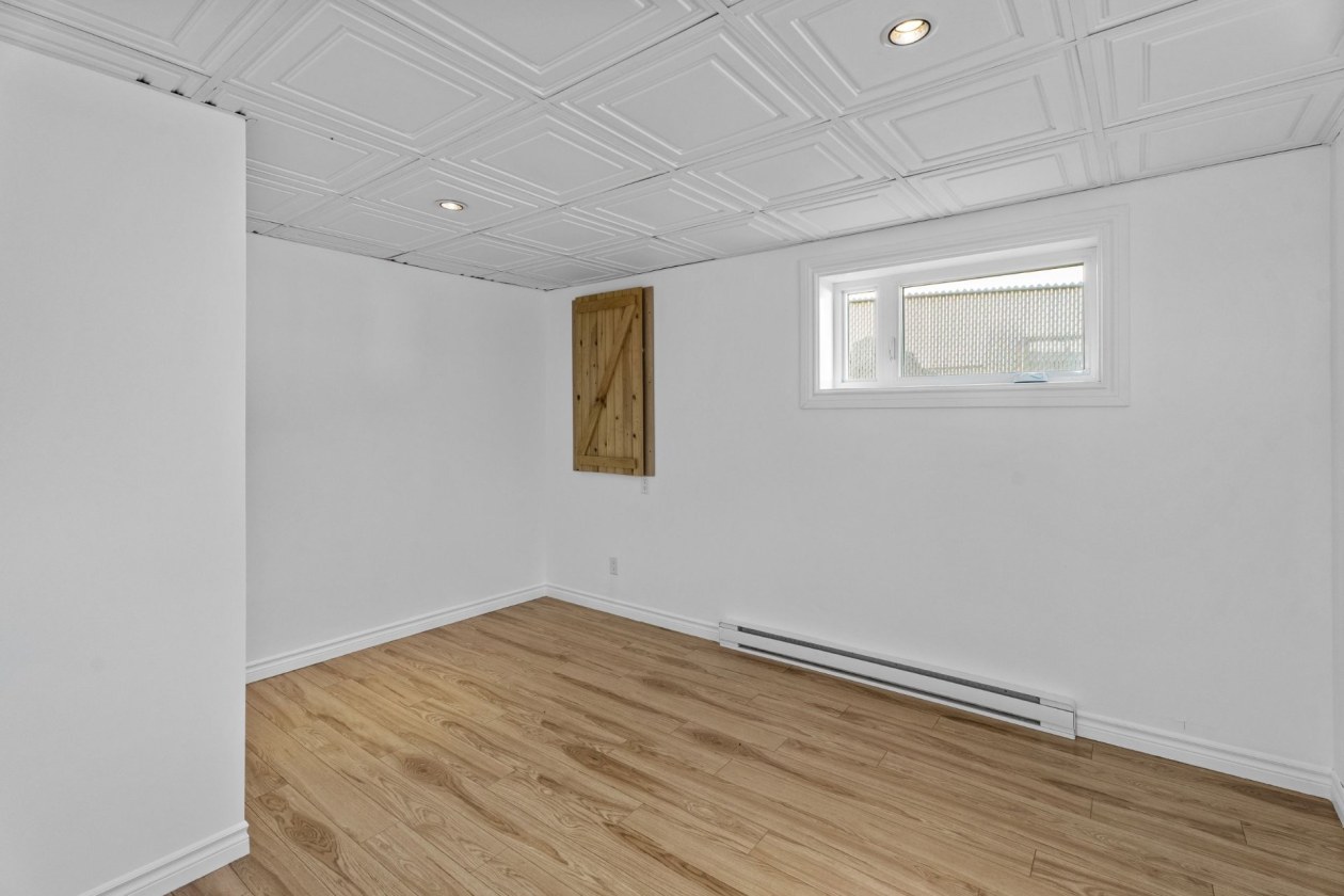 Chambre à coucher — 280Z, Rg Montcalm, Saint-Esprit, J0K2L0, Saint-Esprit