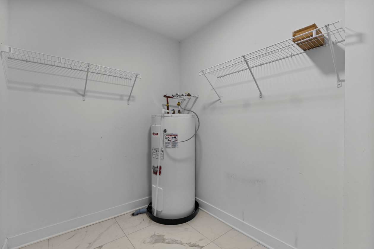Rangement — 13225, Boul. du Curé-Labelle, Mirabel, J7J2T3, Mirabel