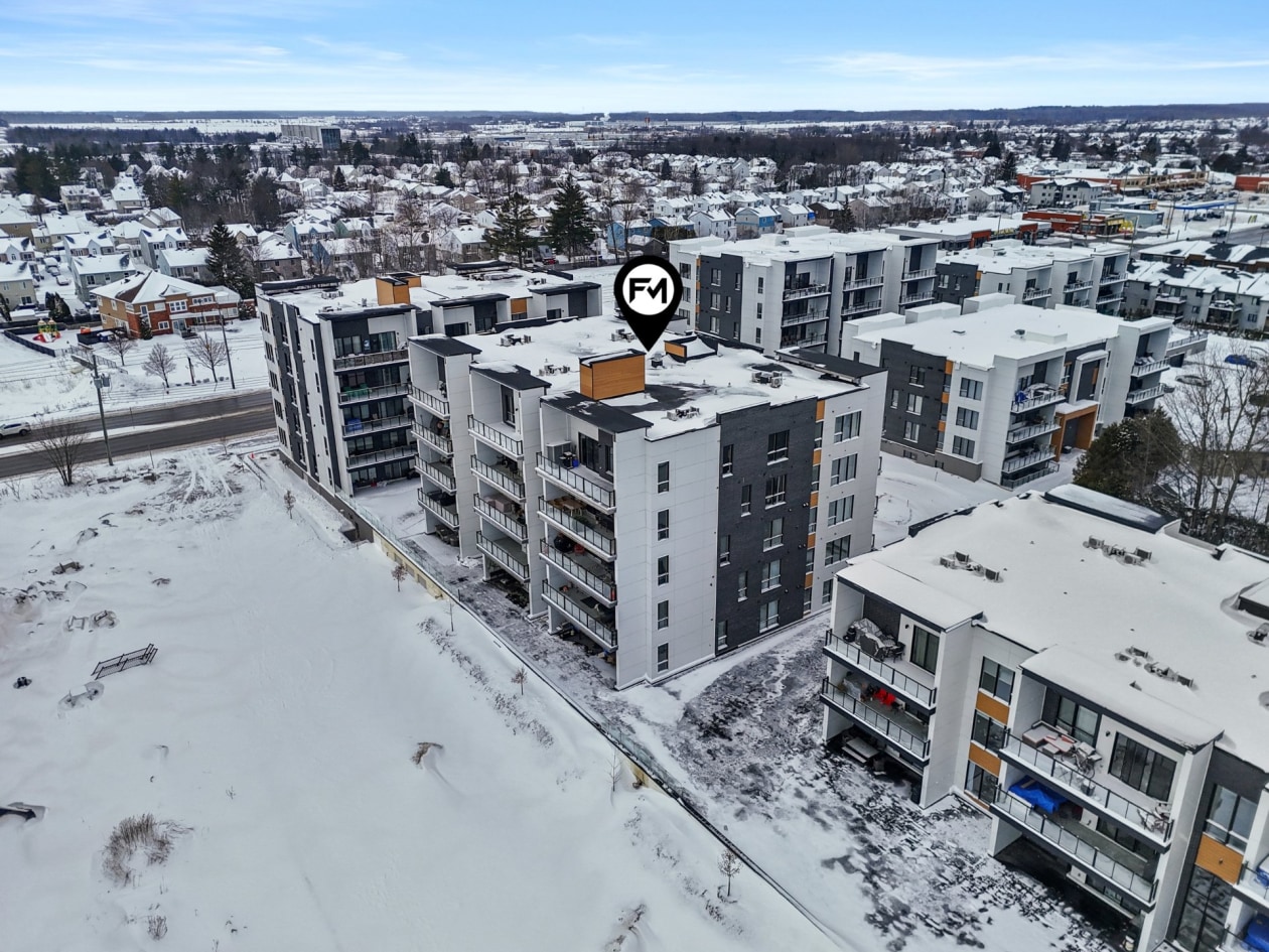 Photo aérienne — 13225, Boul. du Curé-Labelle, Mirabel, J7J2T3, Mirabel
