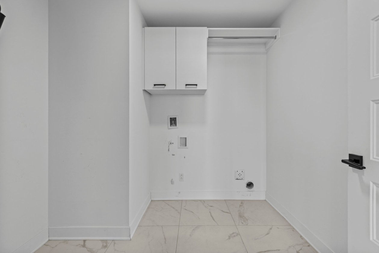 Salle de lavage — 13225, Boul. du Curé-Labelle, Mirabel, J7J2T3, Mirabel