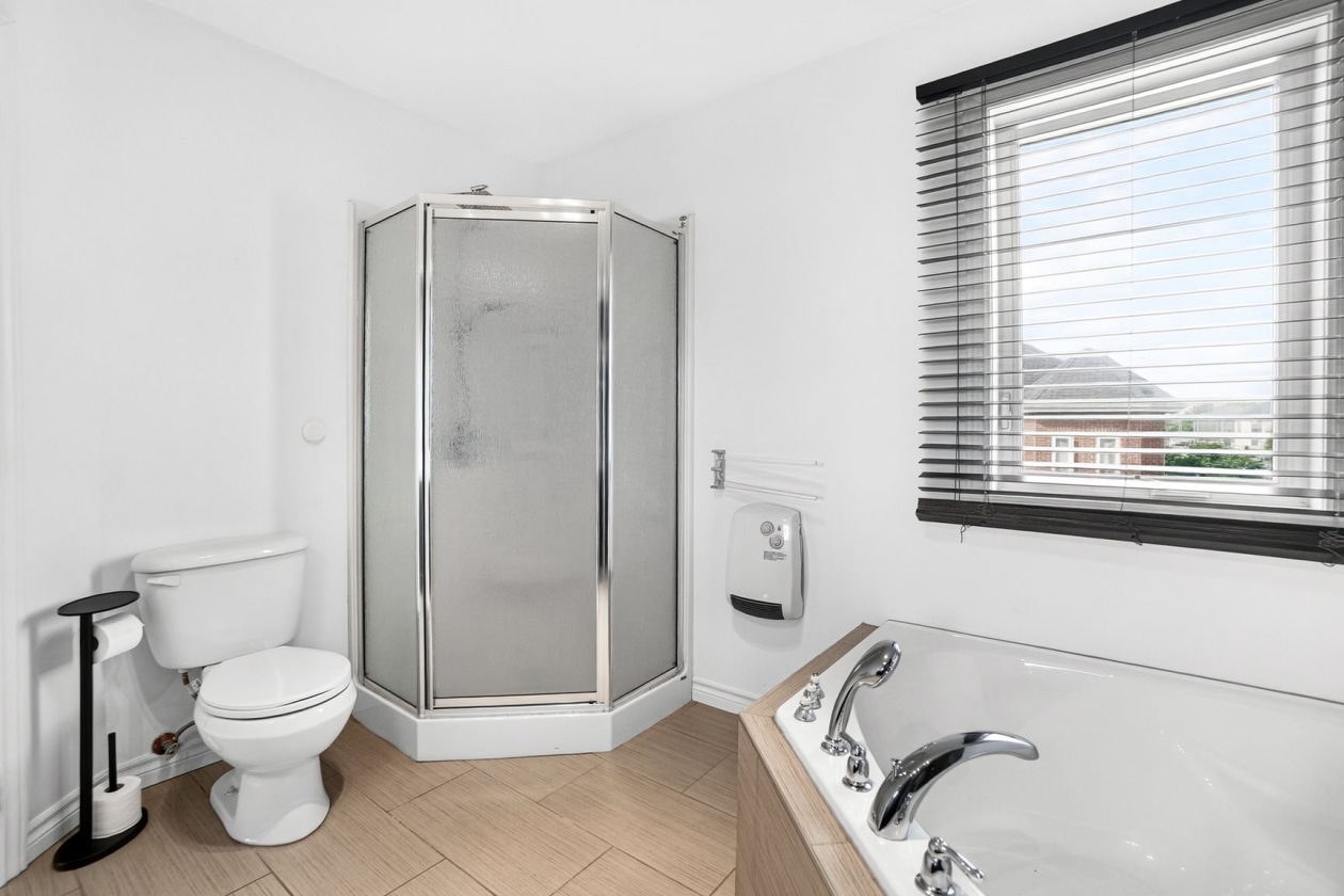 Salle de bains — 53, Rue Beaudry N., Joliette, J6E6A4, Joliette