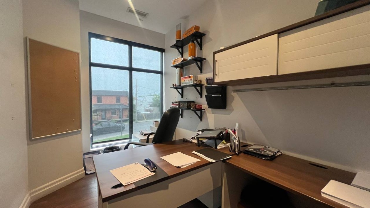 Office — 225, 25e Avenue, Montréal (Lachine), H8S3X2, Montréal (Lachine)
