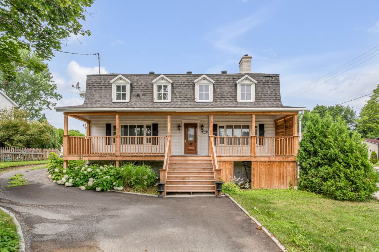Façade — 1802, Boul. Bastien, Québec (Les Rivières), G2R1C5, Québec (Les Rivières)