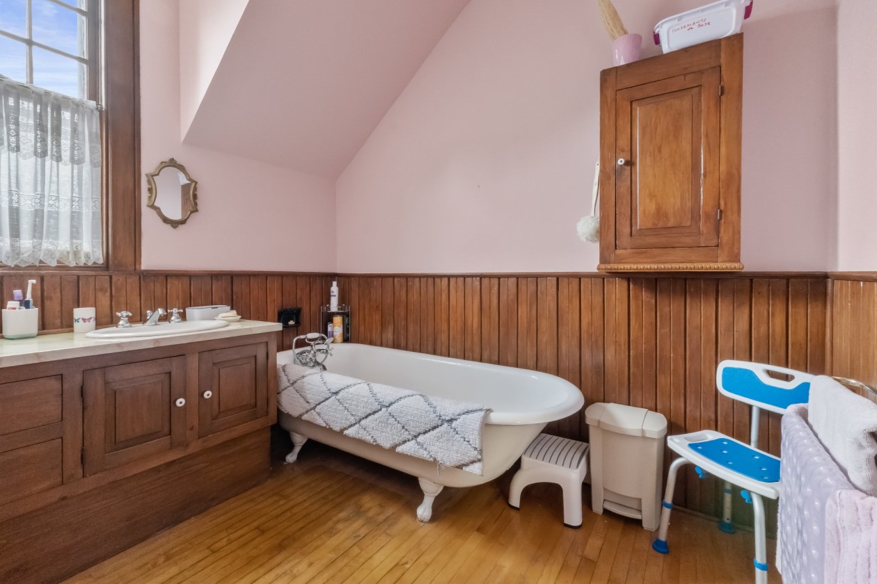 Salle de bains — 530, 44e Avenue, Montréal (Lachine), H8T2K8, Montréal (Lachine)