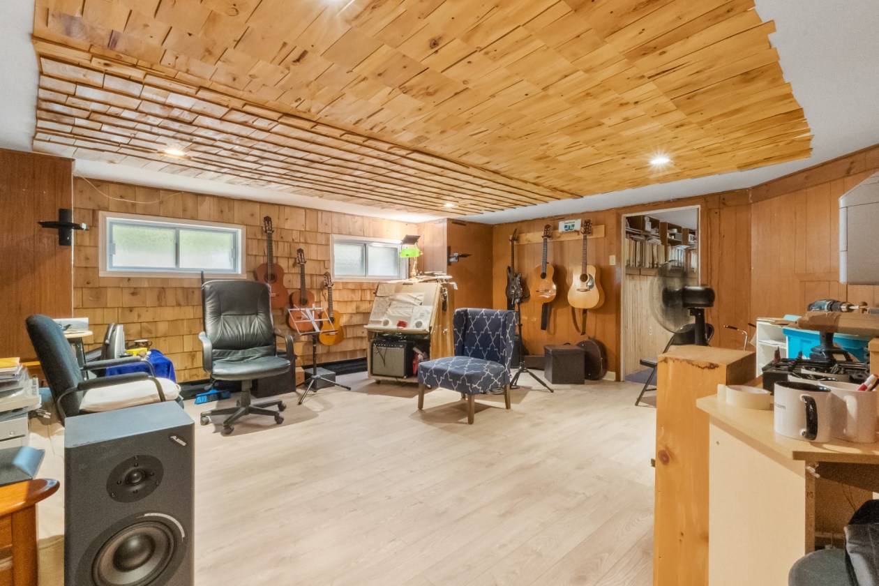 Salle familiale — 530, 44e Avenue, Montréal (Lachine), H8T2K8, Montréal (Lachine)