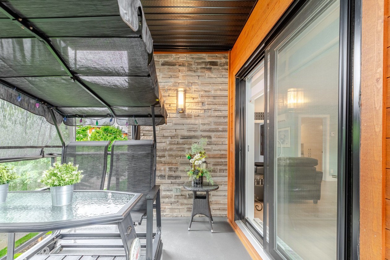 Balcon — 1669, Rue Claire-Bonenfant, 202, Québec (Les Rivières), G2K0J7, Québec (Les Rivières)