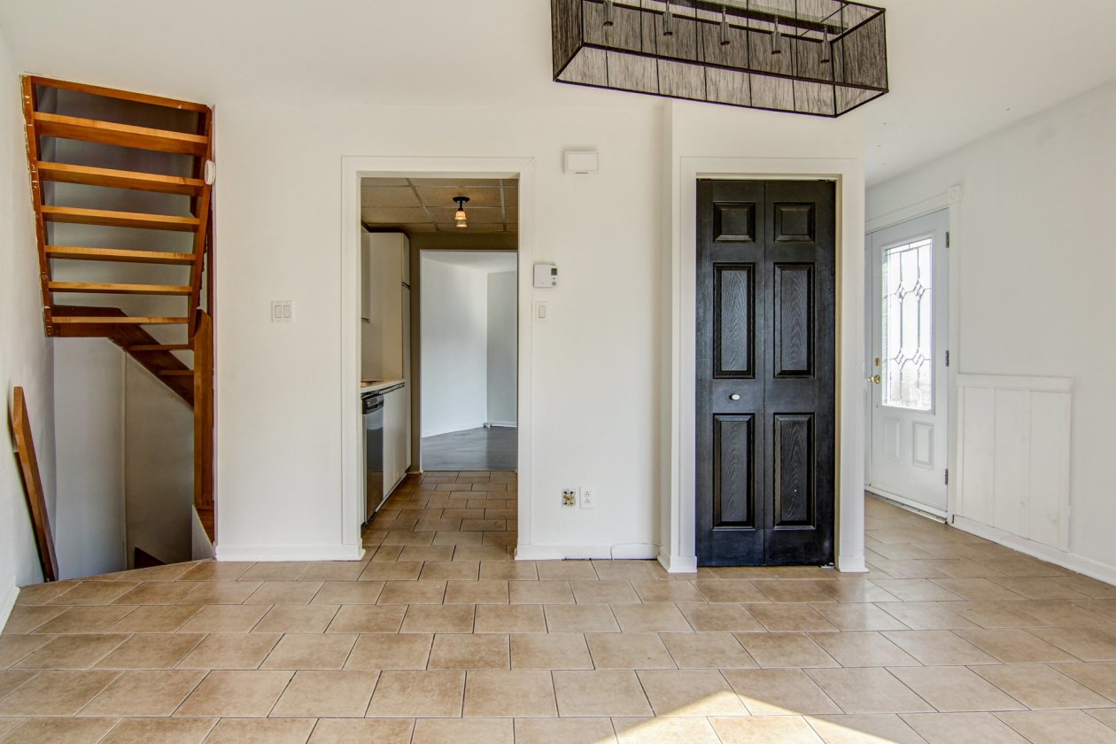 Salle à manger — 4072, Rue de la Loire, 4, Saguenay (Jonquière), G8A1E9, Saguenay (Jonquière)
