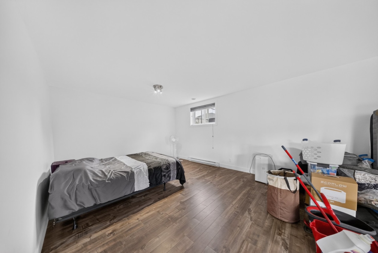 Chambre à coucher — 1543, Rue Stevens, Farnham, J2N0G6, Farnham