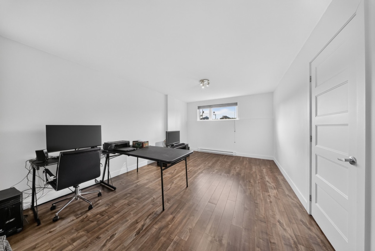 Salle familiale — 1543, Rue Stevens, Farnham, J2N0G6, Farnham