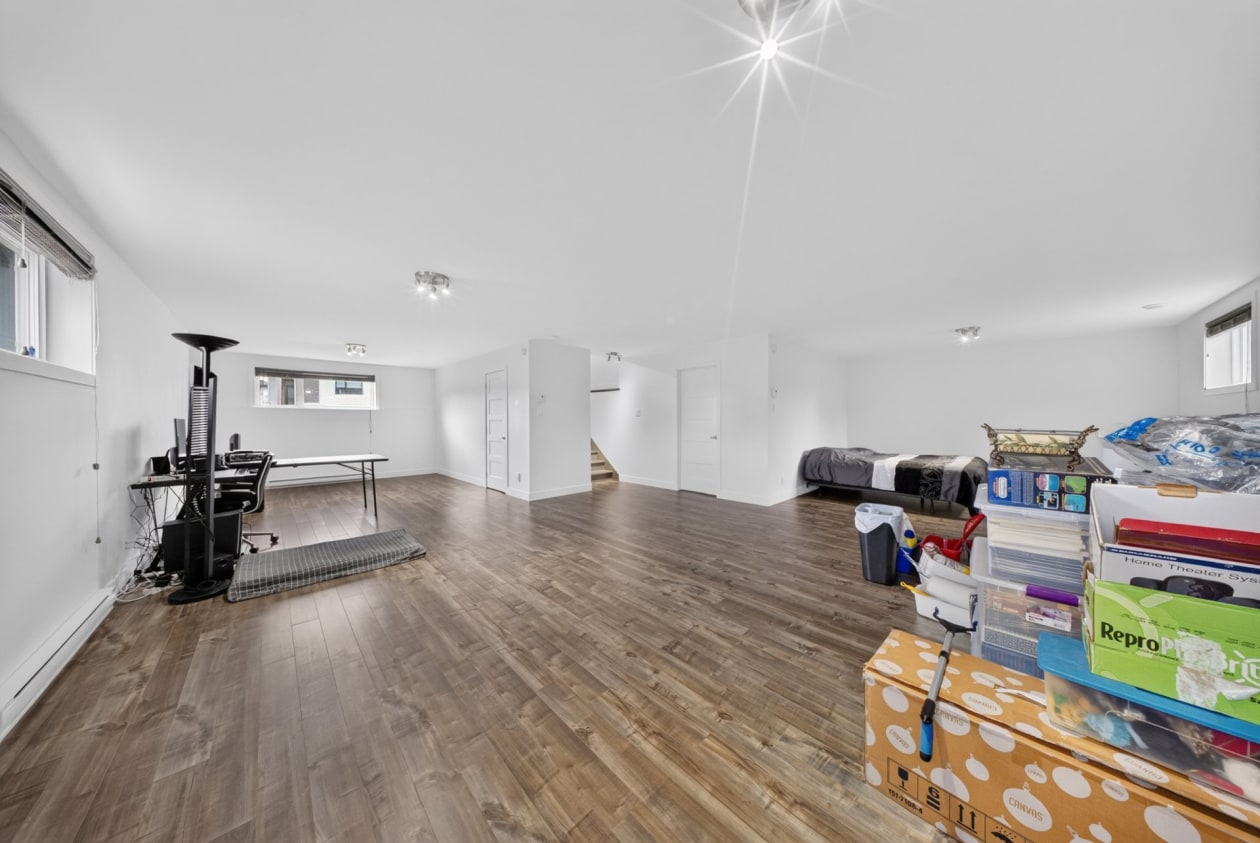 Salle familiale — 1543, Rue Stevens, Farnham, J2N0G6, Farnham