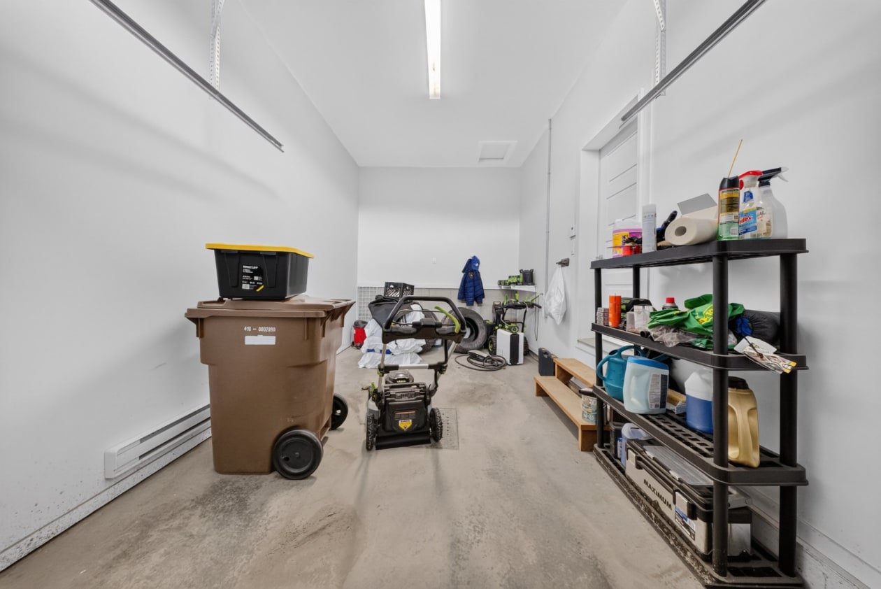 Garage — 1543, Rue Stevens, Farnham, J2N0G6, Farnham