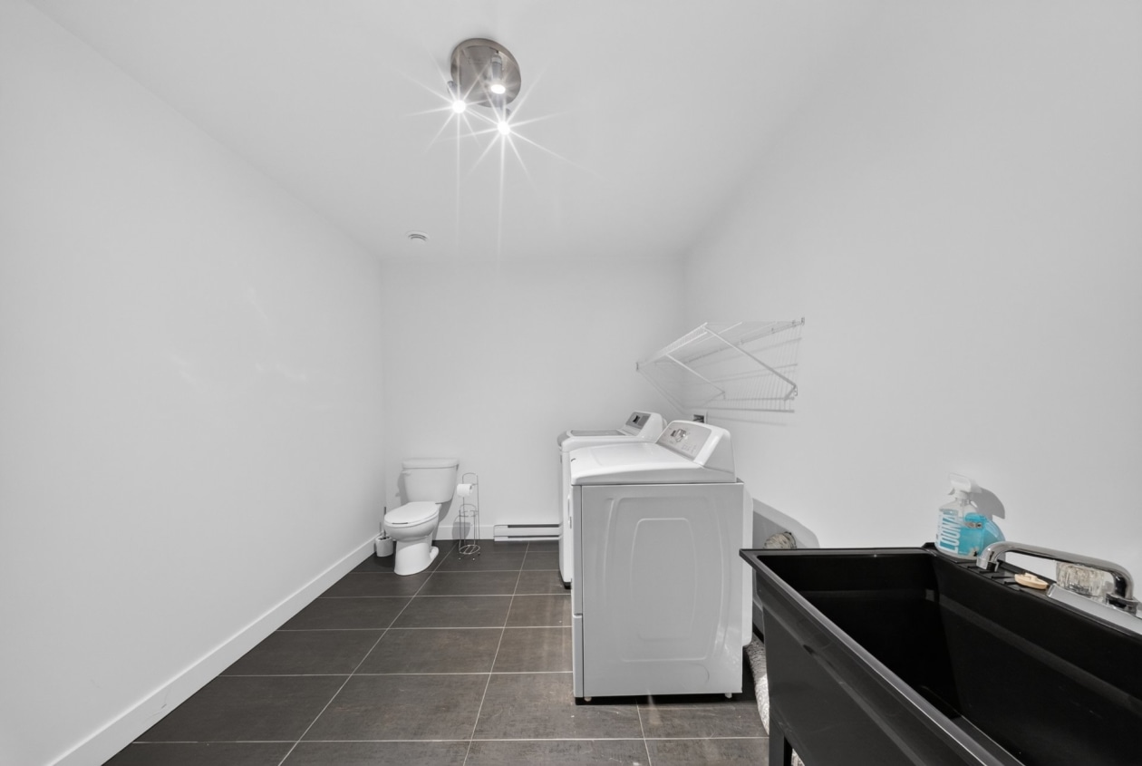 Salle d'eau — 1543, Rue Stevens, Farnham, J2N0G6, Farnham