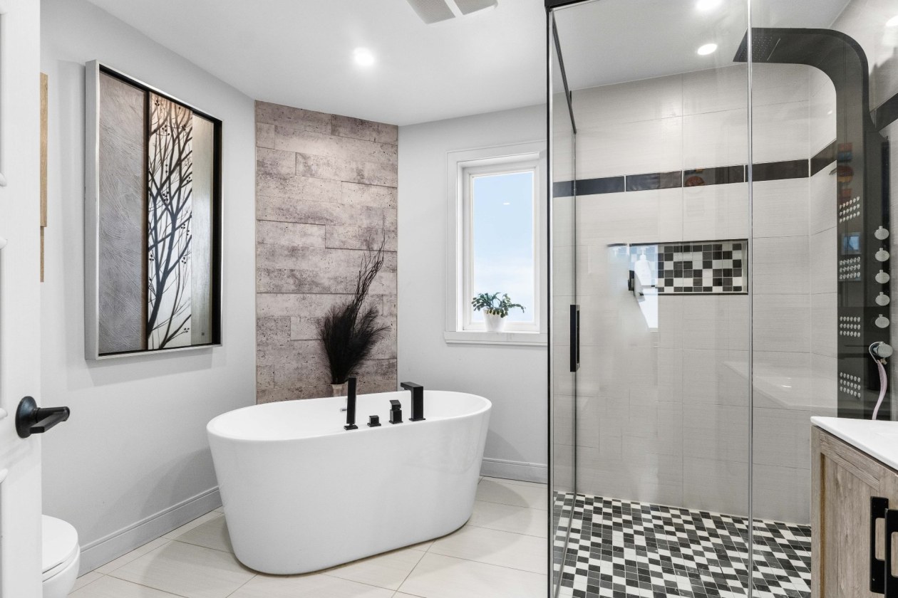 Salle de bains — 990, Rue de Bordeaux, Laval (Fabreville), H7P3Z5, Laval (Fabreville)