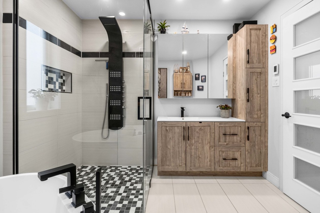 Salle de bains — 990, Rue de Bordeaux, Laval (Fabreville), H7P3Z5, Laval (Fabreville)