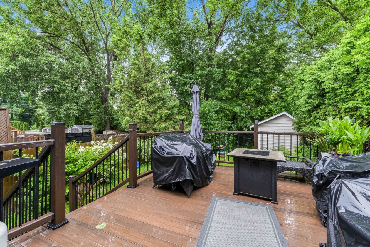 Terrasse — 990, Rue de Bordeaux, Laval (Fabreville), H7P3Z5, Laval (Fabreville)