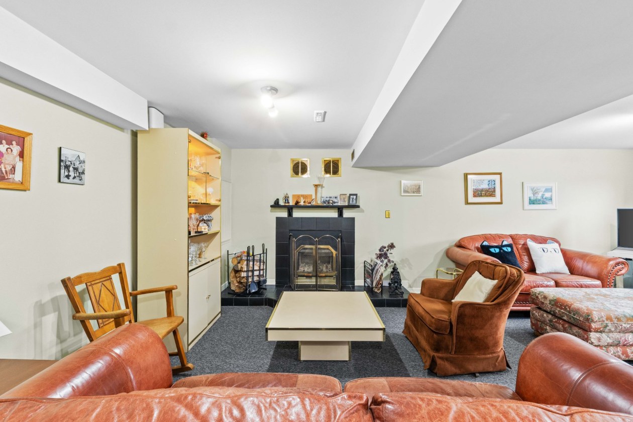 Salle familiale — 644, Av. Crépeau, Mascouche, J7K2R3, Mascouche