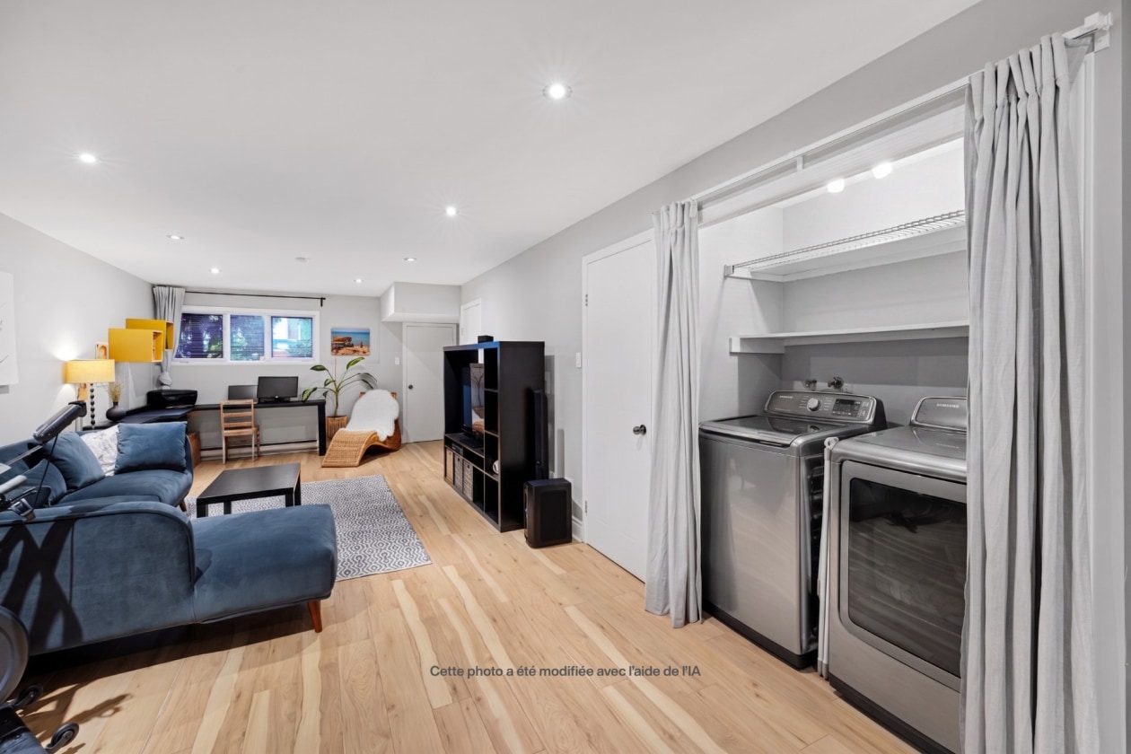 Salle de lavage — 2906, Rue Duchesneau, Montréal (Mercier/Hochelaga-Maisonneuve), H1L6P9, Montréal (Mercier/Hochelaga-Maisonneuve)