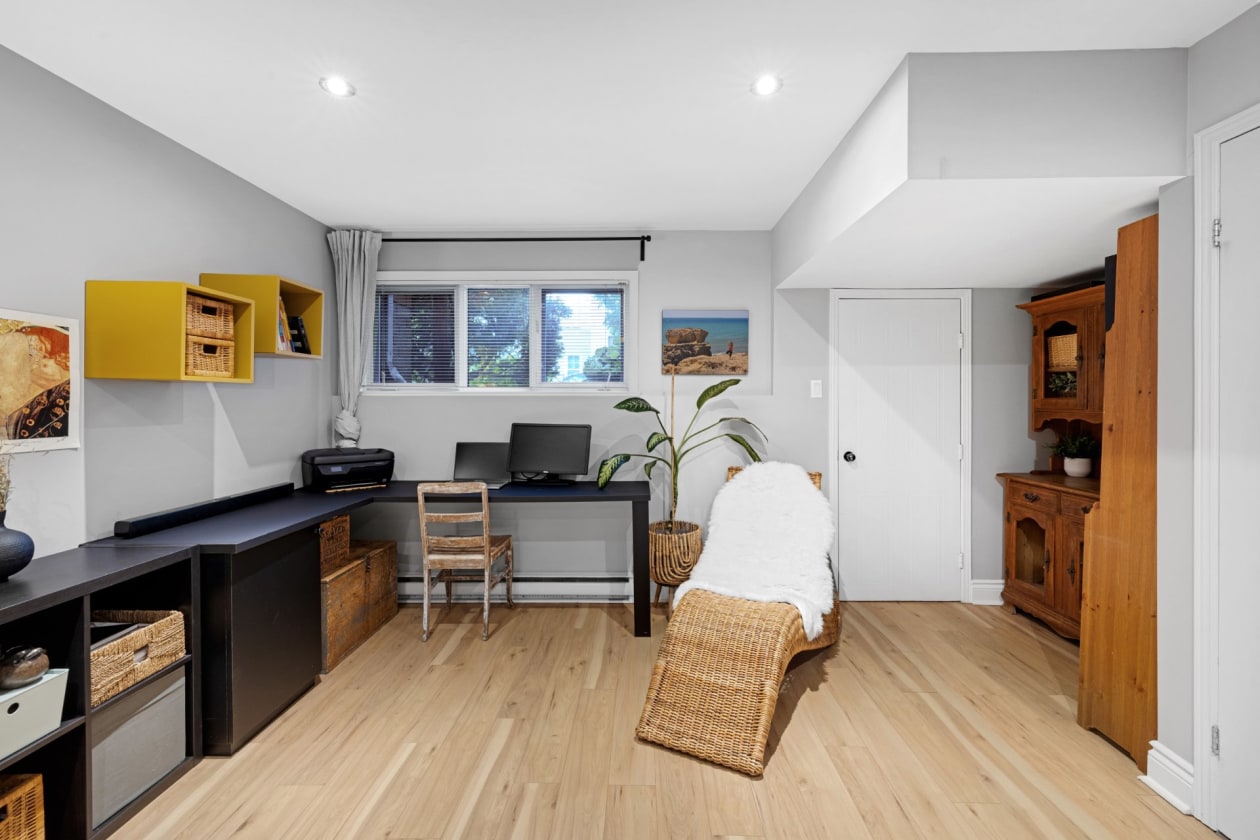 Salle familiale — 2906, Rue Duchesneau, Montréal (Mercier/Hochelaga-Maisonneuve), H1L6P9, Montréal (Mercier/Hochelaga-Maisonneuve)