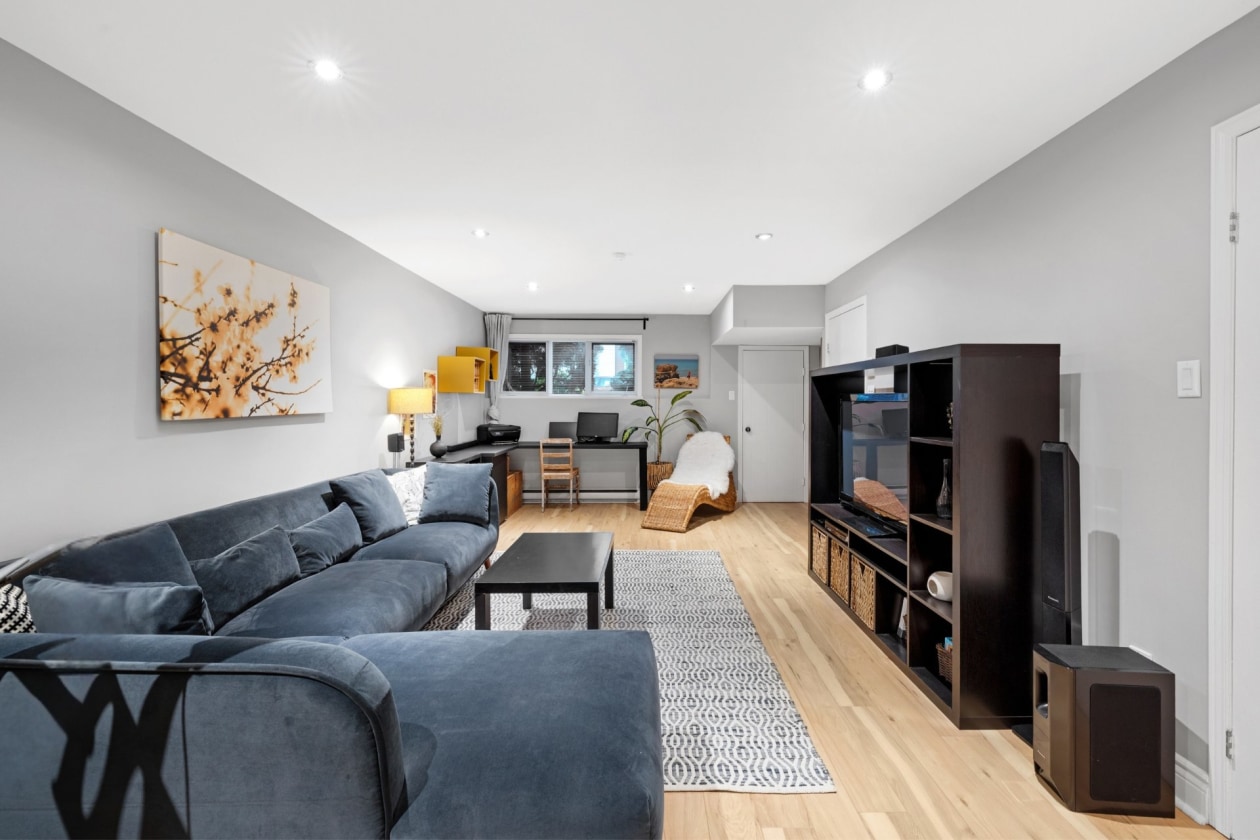 Salle familiale — 2906, Rue Duchesneau, Montréal (Mercier/Hochelaga-Maisonneuve), H1L6P9, Montréal (Mercier/Hochelaga-Maisonneuve)