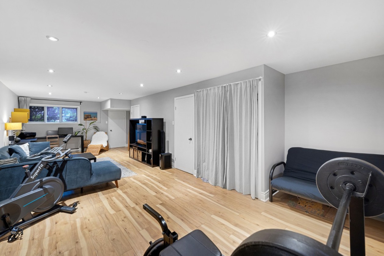 Salle familiale — 2906, Rue Duchesneau, Montréal (Mercier/Hochelaga-Maisonneuve), H1L6P9, Montréal (Mercier/Hochelaga-Maisonneuve)