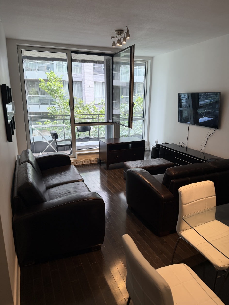 370 Rue Saint-André — photo 1
