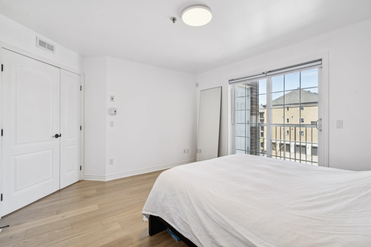 Chambre à coucher principale — 4335, Boul. Le Corbusier, 4, Laval (Sainte-Rose), H7L0G1, Laval (Sainte-Rose)