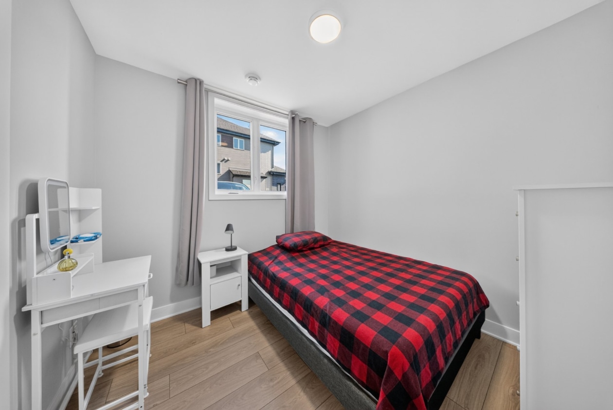 Chambre à coucher — 949, Rue Magnone, Granby, J2H3J4, Granby