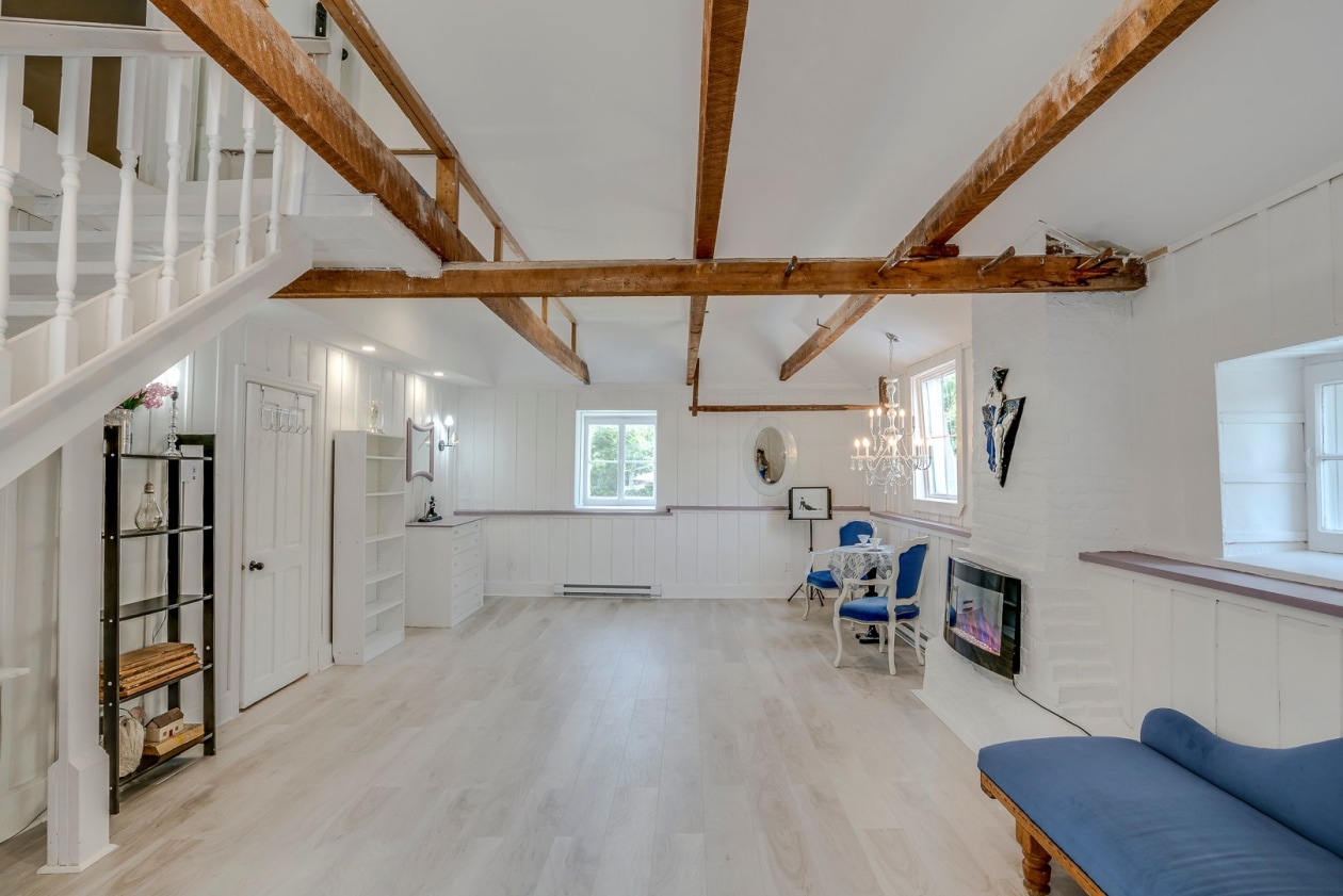 Salle familiale — 1216, Rue du Maine, Québec (Charlesbourg ), G1G2J4, Québec (Charlesbourg )